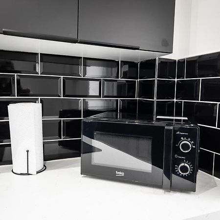 Newly Refurbished 6 Person En-Suite Apartment Tyne & Wear Newcastle Upon Tyne Killingworth Kültér fotó