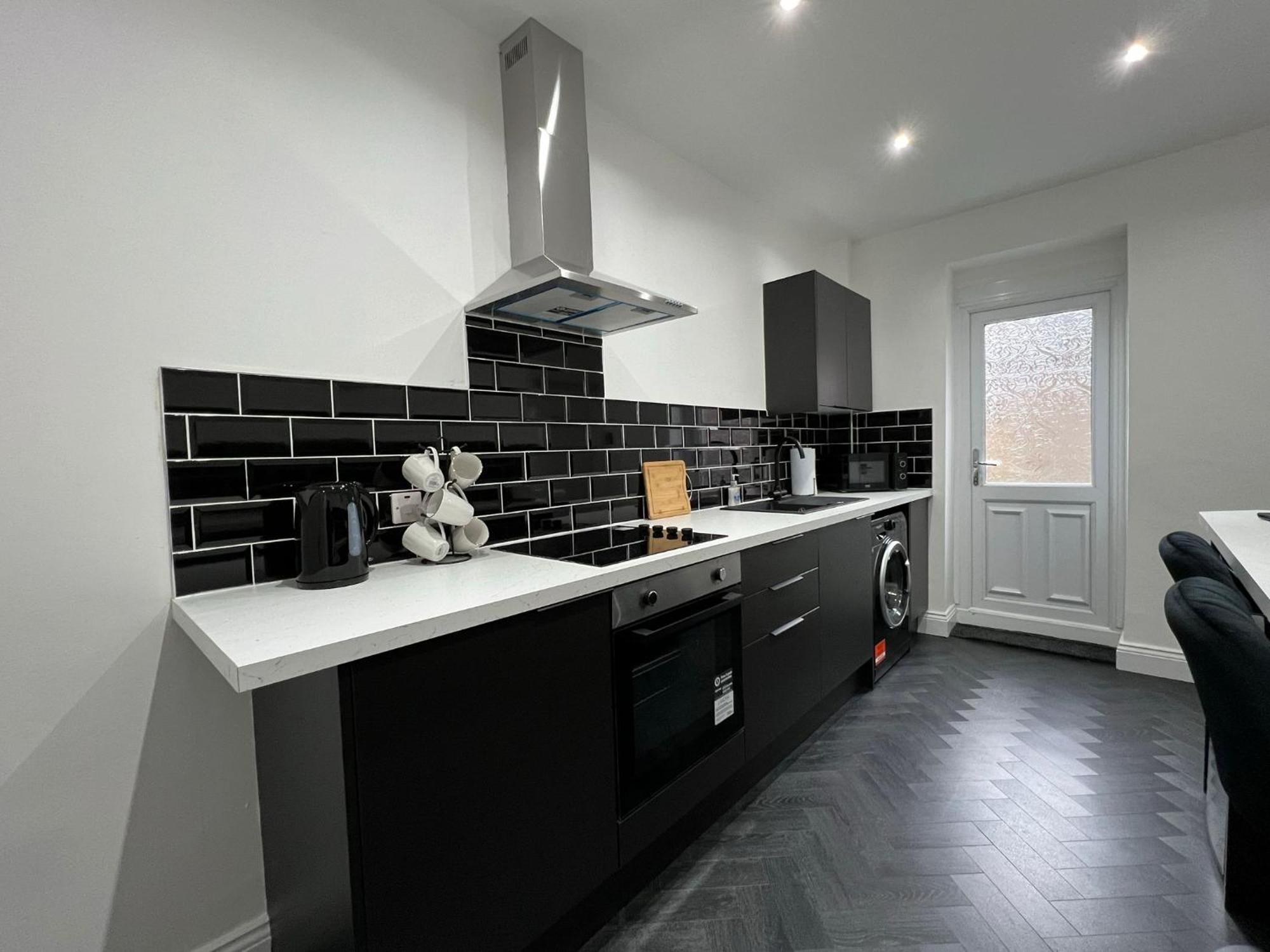 Newly Refurbished 6 Person En-Suite Apartment Tyne & Wear Newcastle Upon Tyne Killingworth Kültér fotó